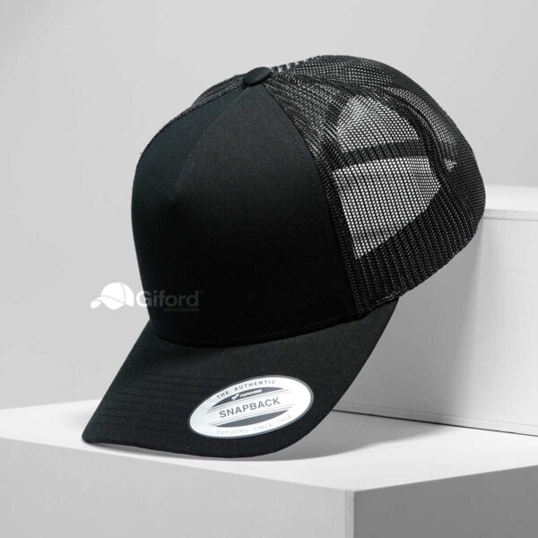 YP Classics® Trucker – Negro