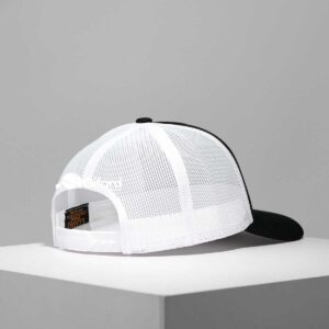 YP Classics® Trucker – Negro con blanco