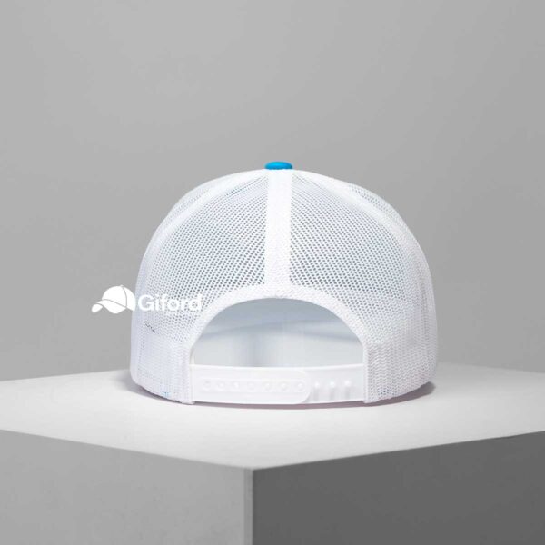 YP Classics® Trucker – Celeste con blanco