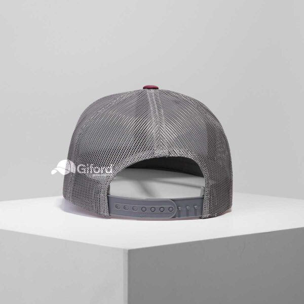 YP Classics® Trucker – Corinto con gris